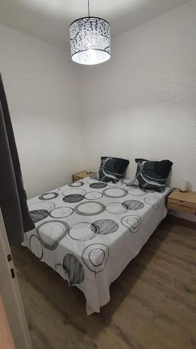 Appartement Centre-Historique 70 M2 Fréjus 外观 照片